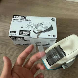 3M 한번의 터치로 깔끔하게 착! 원터치 테이프 디스펜서 — 5점을 준 리뷰어가 2023년 7월 올린 사용 사진