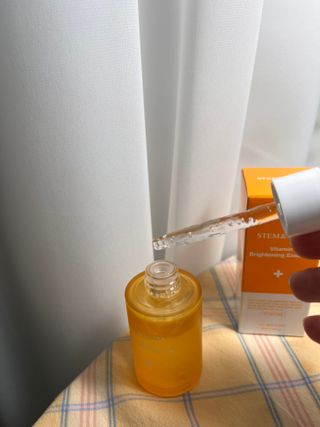 체르엠 스템앤셀 비타민 브라이트닝 에센스 30ml 1개 — 5점을 준 리뷰어가 2022년 2월 올린 사용 사진