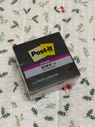 [3M] 포스트잇 점착메모지 강한점착용 노트654 심플리서린 5패드 430매 — 5점을 준 리뷰어가 2024년 9월 올린 사용 사진
