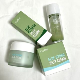 김정문알로에 큐어 큐어 알로에 리프레쉬 젤리 세럼, 큐어 알로에 하이드로 젤리 크림 — 5점을 준 리뷰어가 2021년 4월 올린 사용 사진