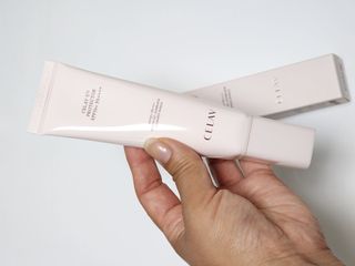프리마인 선크림만 바꿨을 뿐인데 매일 물 2L챙겨먹고 기초케어 완벽하게 한 물빛피부 완성,셀라브UV프로텍터 — 5점을 준 리뷰어가 2023년 7월 올린 사용 사진