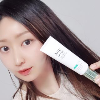 [AHC] 세이프온 에센스 선크림 올리브영 스페셜 증정 기획세트 — 5점을 준 리뷰어가 2022년 6월 올린 사용 사진