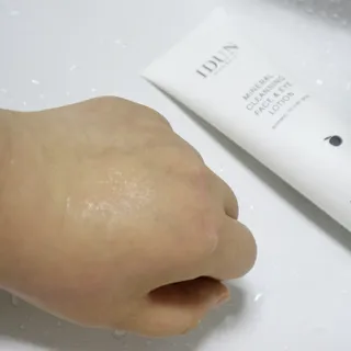 이든미네랄 비건 클렌징 로션 — 5점을 준 리뷰어가 2022년 4월 올린 사용 사진