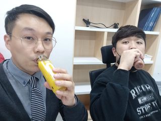 BLENDY'S 핑크 스무디+블론디 스무디 — 5점을 준 리뷰어가 2021년 12월 올린 사용 사진