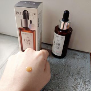 보타니티 [홍]조[진]정[결]케어 플라본 부스터 210ml / 플라본 세럼 50ml — 5점을 준 리뷰어가 2022년 7월 올린 사용 사진