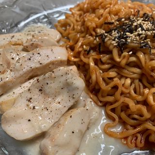 굽네몰 [굽네] 소스가 맛있는 닭가슴살 슬라이스 4종 — 5점을 준 리뷰어가 2021년 4월 올린 사용 사진