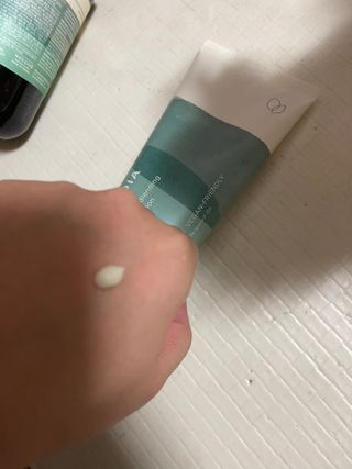 틱톡 [후르디아] 올리브영 아로마 비건 바디워시1종+바디로션1종 (그리너리) — 4점을 준 리뷰어가 2022년 12월 올린 사용 사진