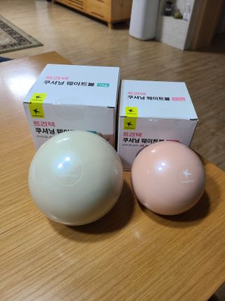 트라택 쿠셔닝 웨이트볼 0.5kg + 1kg SET — 5점을 준 리뷰어가 2022년 5월 올린 사용 사진