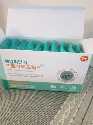 앙팡 패밀리면역 프로바이오틱스 2g x 100포 — 5점을 준 리뷰어가 2022년 10월 올린 사용 사진