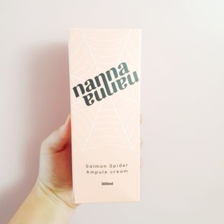 난나 살몬 스파이더 검버섯 미백 톤업 화이트닝 연어 앰플 크림 300ml 대용량 — 5점을 준 리뷰어가 2022년 8월 올린 사용 사진