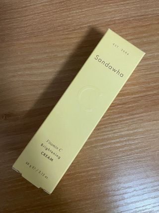 산다화 비타민C 화이트닝 크림 — 5점을 준 리뷰어가 2023년 5월 올린 사용 사진