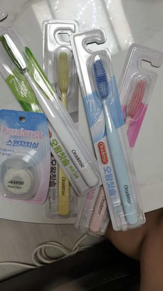 [오라덴스] 프리미엄 구강케어 버라이어티팩  + 스펀지치실 1P — 5점을 준 리뷰어가 2021년 7월 올린 사용 사진