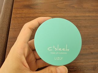 리즐리 씨슬릭 톤업 쿨링 쿠션 15g — 5점을 준 리뷰어가 2021년 7월 올린 사용 사진