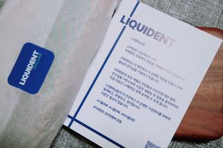 리퀴덴트 오랄케어 온가족용 리퀴덴트 더더 오랄케어 무불소 치약 + 임상시험완료 이중 미세 엠보싱 칫솔 올데이세트 — 5점을 준 리뷰어가 2020년 12월 올린 사용 사진