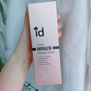 아이디플라코스메틱 아이디 브이로직 마이너스 필링 토너 110ml — 5점을 준 리뷰어가 2022년 1월 올린 사용 사진