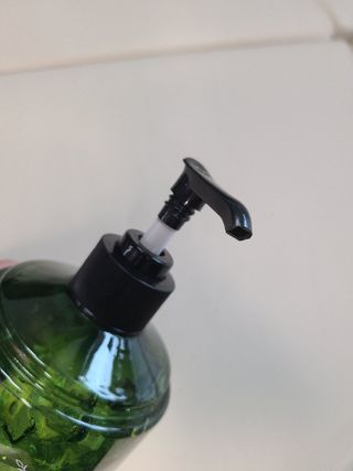 프리 [닥터문] 프리미엄 알로에베라 시카 수딩젤 1000ml — 5점을 준 리뷰어가 2024년 11월 올린 사용 사진