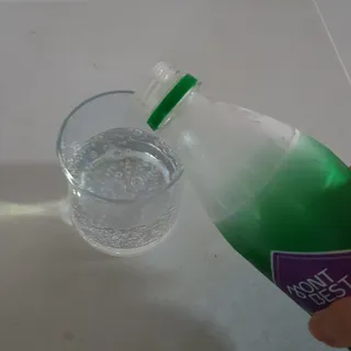 몽베스트 Montbest with Sparkling water Plain 20병 — 5점을 준 리뷰어가 2022년 6월 올린 사용 사진
