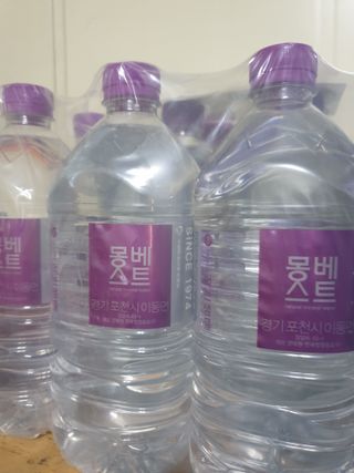 몽베스트 MONTBEST 1L 12입 — 5점을 준 리뷰어가 2022년 5월 올린 사용 사진