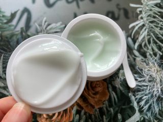 쿤달더마 C.P.R. 시카 카밍 수딩 크림 50ml — 4.5점을 준 리뷰어가 2021년 1월 올린 사용 사진