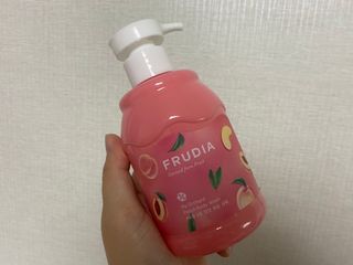 [후르디아] 복숭아 바디워시+바디에센스 세트 — 5점을 준 리뷰어가 2021년 9월 올린 사용 사진