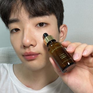 스킨큐어 산다화 비타민c 화이트닝 에센스 30ml — 5점을 준 리뷰어가 2023년 9월 올린 사용 사진