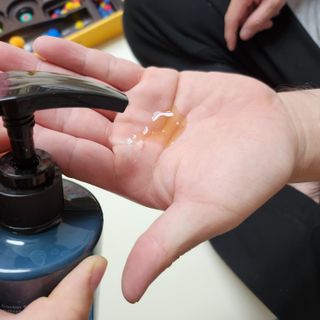 세렌닥터 스칼프 루트 케어 샴푸 — 5점을 준 리뷰어가 2022년 11월 올린 사용 사진