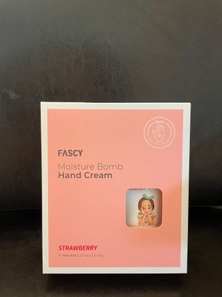 파시 FASCY 高保湿ハンドクリーム40ml+80ml セット — 5점을 준 리뷰어가 2021년 6월 올린 사용 사진