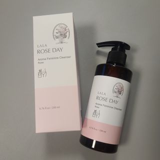 라라로즈데이 시즌2 여성청결제 200ml 아로마 페미민 클렌저, 독일더마인증 — 5점을 준 리뷰어가 2021년 9월 올린 사용 사진