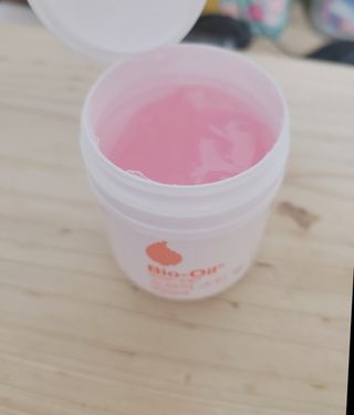 바이오오일 [바이오-오일] 드라이 스킨 젤 100ml — 5점을 준 리뷰어가 2021년 10월 올린 사용 사진