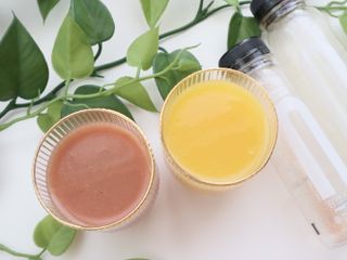 BLENDY'S 핑크 스무디+블론디 스무디 — 4점을 준 리뷰어가 2021년 12월 올린 사용 사진