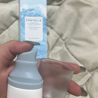 [스킨1004] 마다가스카르 센텔라 히알루-시카 워터핏 선세럼 50ml — 5점을 준 리뷰어가 2024년 5월 올린 사용 사진