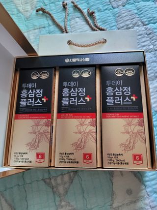 서울약사신협_투데이홍삼정플러스스틱_10g x 30포 — 5점을 준 리뷰어가 2021년 6월 올린 사용 사진