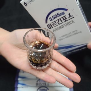 자연에온 아르긴포스 L-아르기닌 5555mg 스틱 15개입 1박스 — 5점을 준 리뷰어가 2022년 1월 올린 사용 사진