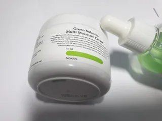 [녹산] 그린 솔루션 멀티 수분 앰플 + 그린 솔루션 멀티 수분크림 — 4점을 준 리뷰어가 2022년 10월 올린 사용 사진