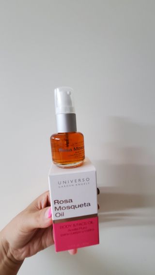 유니베르소 로즈힙 오일 15ml — 4점을 준 리뷰어가 2021년 8월 올린 사용 사진
