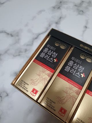 서울약사신협_투데이홍삼정플러스스틱_10g x 30포 — 5점을 준 리뷰어가 2021년 2월 올린 사용 사진