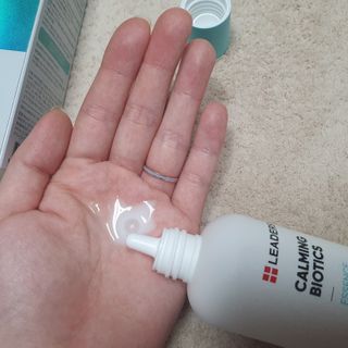 리더스코스메틱 리더스 카밍 바이오틱스 에센스 워터 — 5점을 준 리뷰어가 2021년 1월 올린 사용 사진