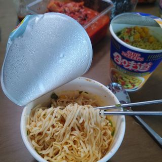 NISSIN 닛신 컵누들  4종 - 씨푸드오리지날, 씨푸드 스파이시, 씨푸드 커리, 씨푸드 XO소스 — 5점을 준 리뷰어가 2022년 2월 올린 사용 사진