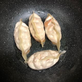 삼양냉동 [삼양] 얇은피불닭왕교자+얇은피까르보불닭왕교자 총4팩 — 5점을 준 리뷰어가 2021년 2월 올린 사용 사진