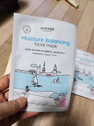 세뚜아(Cettua) 나우[세뚜아] 모이스처 밸런싱 페이셜 마스크 Cettua Moisture Balancing Facial Mask 4매 — 4.5점을 준 리뷰어가 2023년 12월 올린 사용 사진