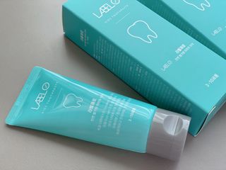 치과에서 쓰는 치약 _ 라벨제로 저불소 꼬마, 키즈, 유아, 베이비, 주니어 안전한 어린이치약 — 5점을 준 리뷰어가 2022년 10월 올린 사용 사진
