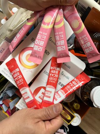 인디닥터 면역 생생 핑크 이뮨 젤리 + 타이탄 BCAA 프로틴 젤리스틱 — 5점을 준 리뷰어가 2022년 3월 올린 사용 사진