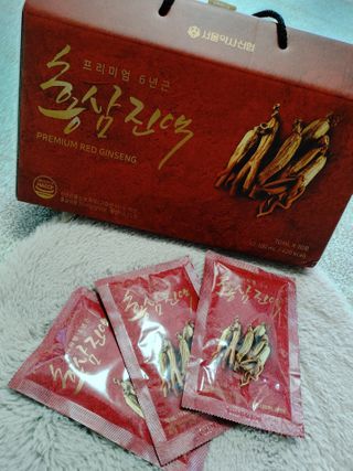 서울약사신협_프리미엄 6년근 홍삼진액_70mlx30포 — 3.5점을 준 리뷰어가 2021년 2월 올린 사용 사진