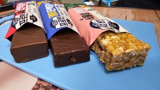 이지프로틴바 3종x각 2ea (고단백질바, 멀티단백질바, 식물성단백질바) — 5점을 준 리뷰어가 2024년 2월 올린 사용 사진