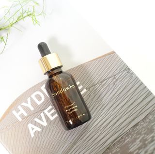 스킨큐어 산다화 비타민c 화이트닝 에센스 30ml — 5점을 준 리뷰어가 2023년 9월 올린 사용 사진