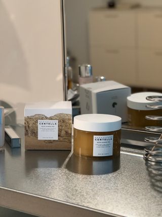 스킨1004 [SKIN1004] 마다가스카르 센텔라 퀵 카밍 패드 70매 130ml — 5점을 준 리뷰어가 2024년 9월 올린 사용 사진