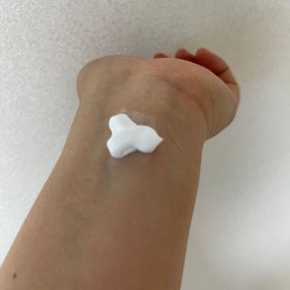 [닥터문] 프리미엄 알로에베라 선크림 500ml — 5점을 준 리뷰어가 2022년 5월 올린 사용 사진