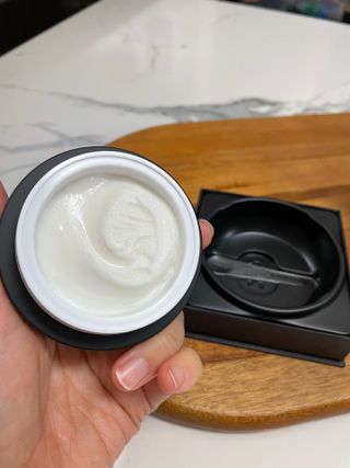 오투에니원 갈락토미세스 비타민 C 프리미엄 블랙스완 크림 50g — 4점을 준 리뷰어가 2023년 2월 올린 사용 사진