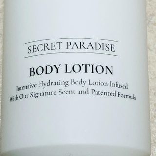 레츄얼 더 센트 바디로션 시크릿 파라다이스(500ml) — 5점을 준 리뷰어가 2022년 7월 올린 사용 사진