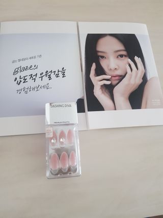데싱디바 매직프레스 가을신상 스틸레토+오발_5종 중 택1 — 5점을 준 리뷰어가 2021년 10월 올린 사용 사진